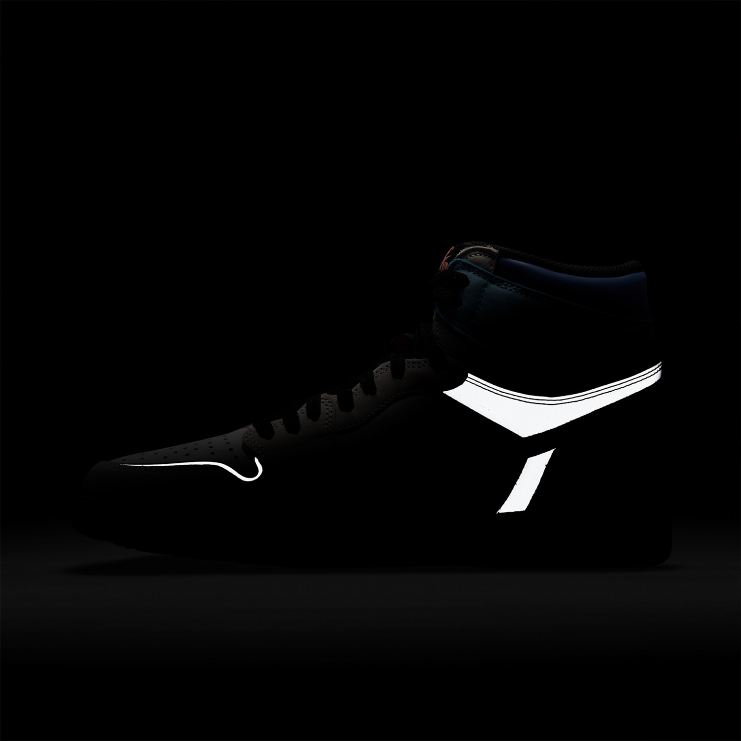 Nike Air Jordan 1 High OG “Prototype” - 4 Nike Air Jordan 1 High OG “Prototype” - 4